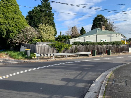 For your protection: A crash barrier that makes the footpath to narrow to use